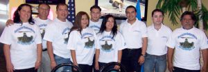 Reunión de la Asociación de Guatemaltecos en San Diego con el cónsul general de Los Angeles. De izq. a der. Elvia Curiel, Edwin Villela, Edgar Escobar, Argelia Escobar, Henry Sosa, Vilma Joralmón, cónsul general Pablo César Garcia, vice cónsul Rodrigo Guevara y Pablo Cristobal.