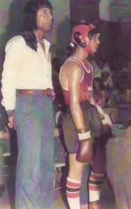 02.Feb.13 Chicano boxer, leader recognized: Junior Robles’ legacy honored by San Diego Hall of Champions. By Pablo Jaime Sáinz. Those who knew him, agree that Junior Robles had two passions in life: Boxing, and helping youth improve their lives through boxing.