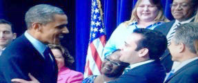 Jose Aristimuno meets with President Obama.