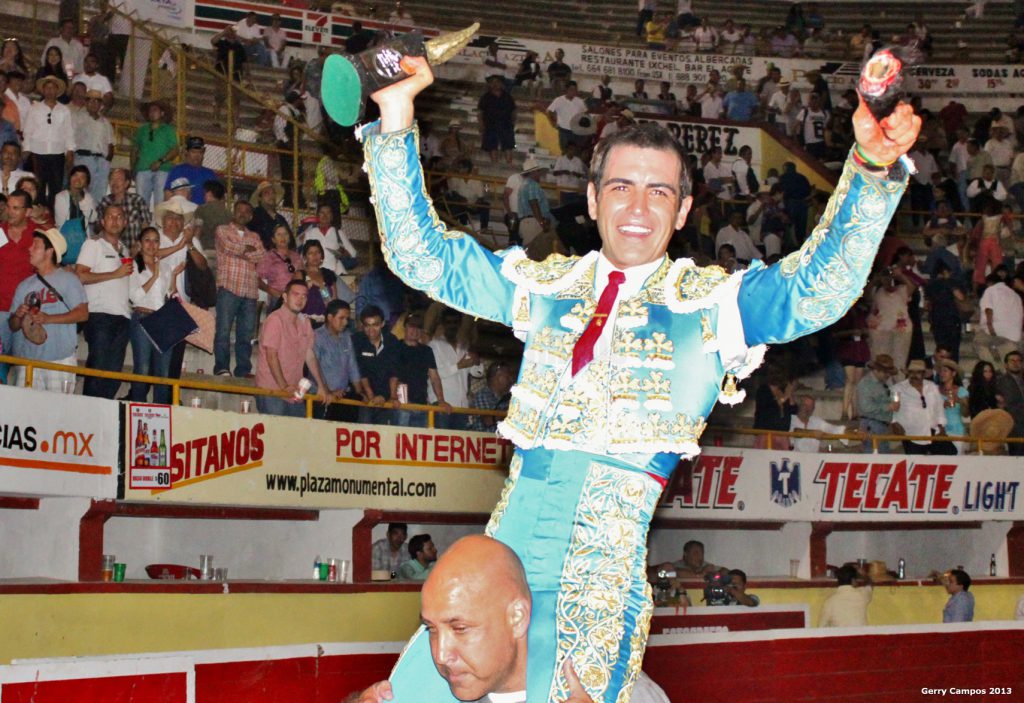 Arturo Macias, “El Cejas”—the winner of the Oreja de Oro in the last corrida.