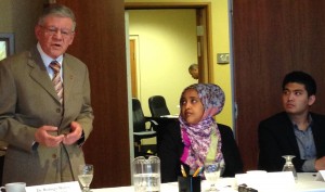 Dr. Rodrigo Muñoz speaks to a panel of ethnic journalist at a recent media briefing.