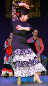 Lucia Aguilar-Bailaora y maestra de flamenco impartirá curso en el CEART Tijuana