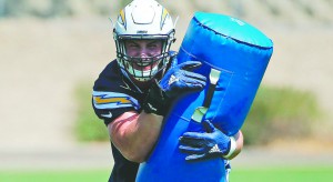 Los Chargers tienen en el novato Joey Bosa a uno de los mejores defensivos de la NFL.