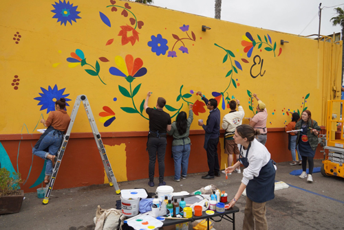 El Patio mural